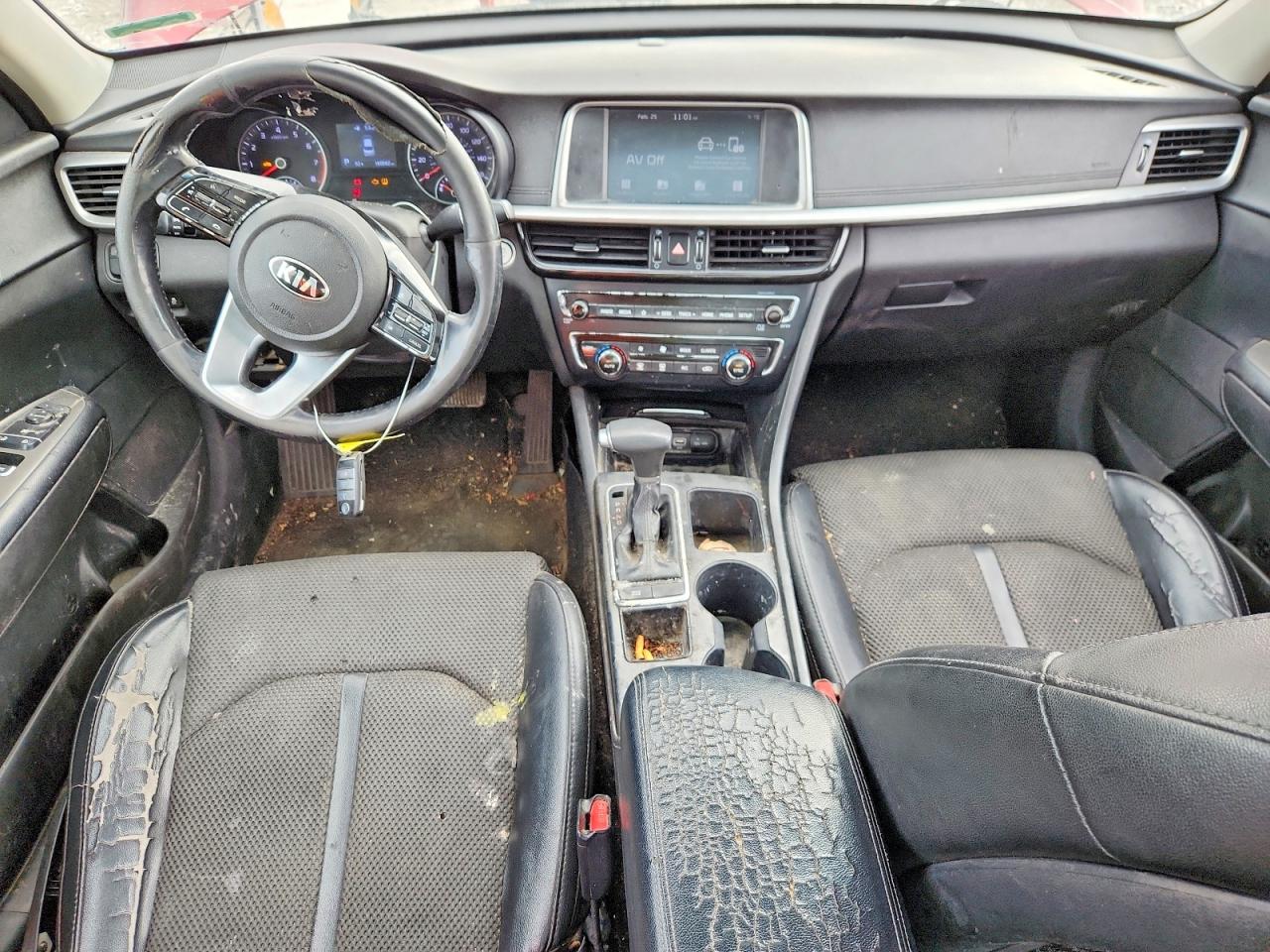 2019 KIA Optima s VIN 5XXGT4L31KG371110 photo 8