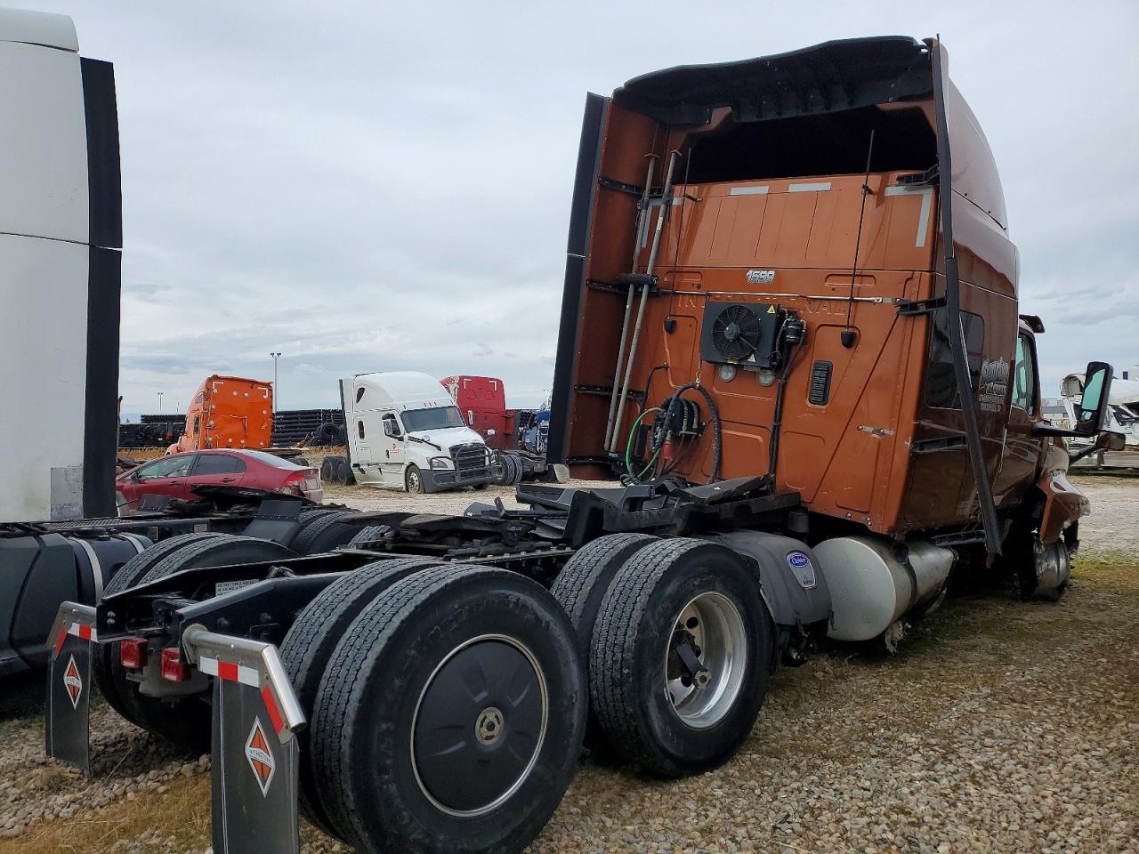 2025 International All models VIN 3HSDZAPR5SN542875 photo 4
