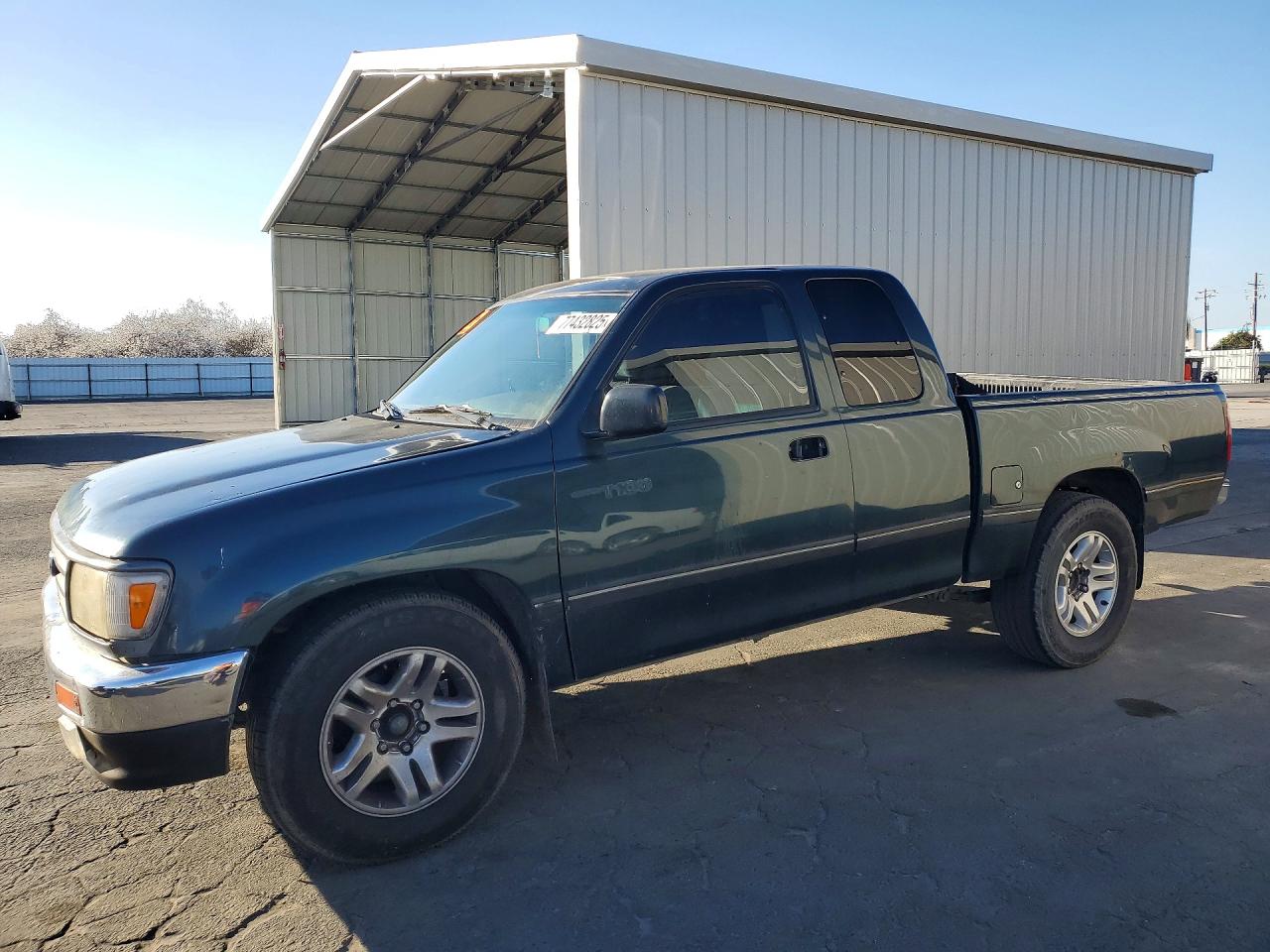 1996 Toyota T100 VIN JT4TN12D5T0018390 photo 1