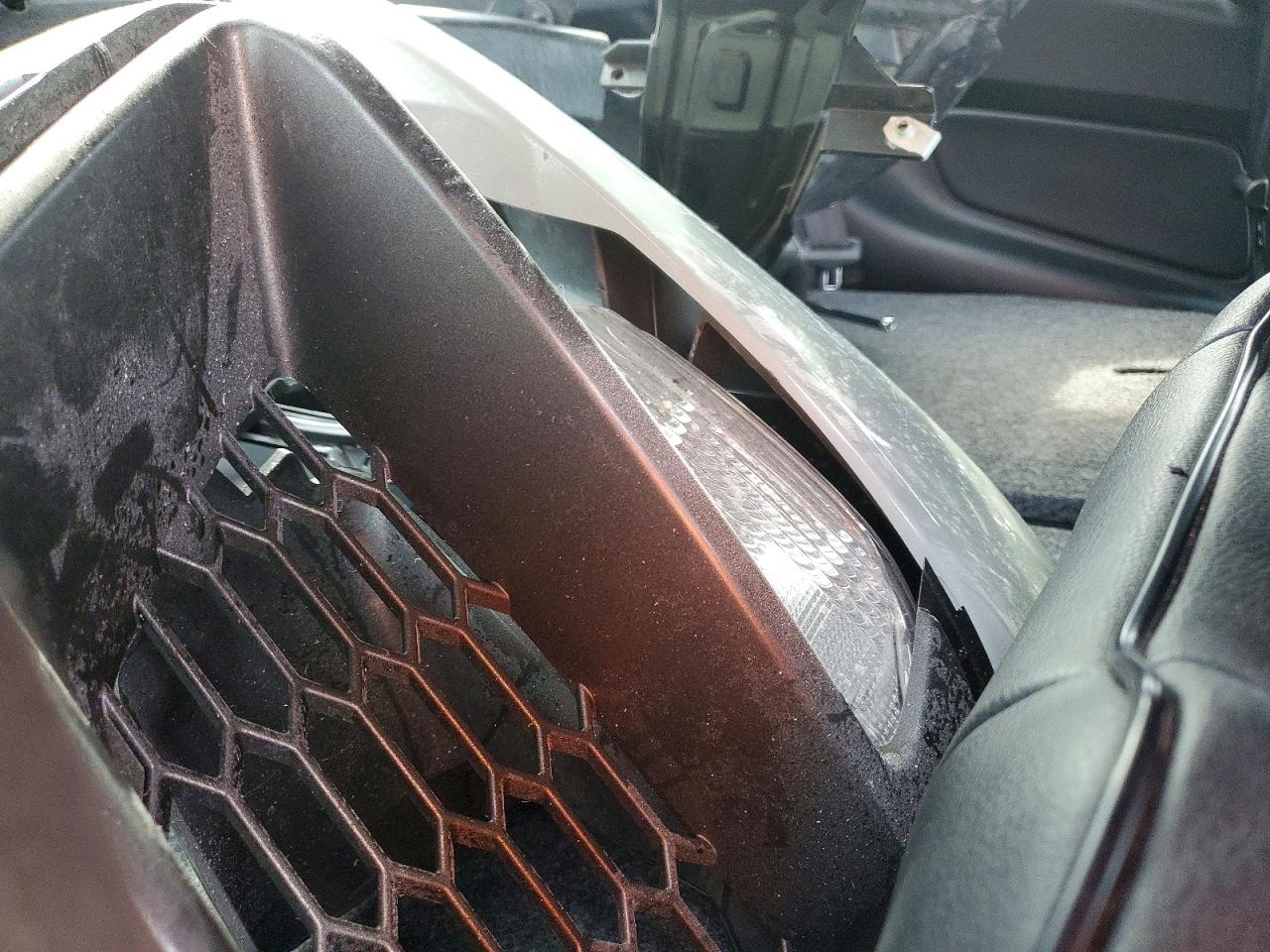 2022 Ford Mustang VIN 1FA6P8R01N5554218 photo 10