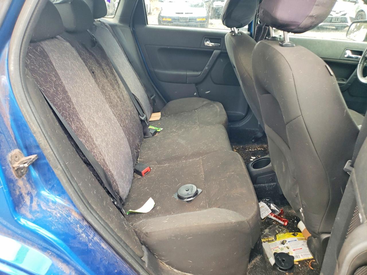 2010 Ford Focus VIN 1FAHP3GN2AW164856 photo 10
