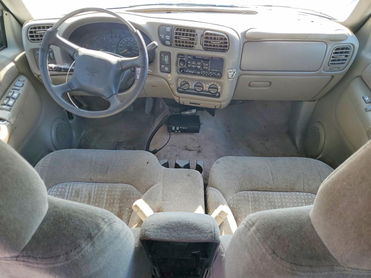2000 CHEV Blazer VIN 1GNDT13W1Y2117866 photo 8