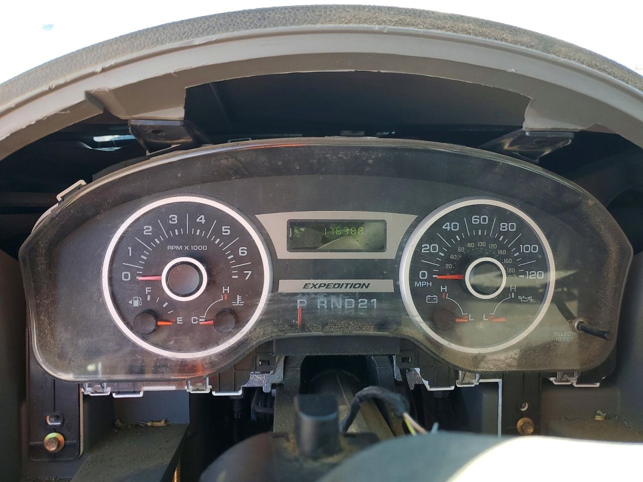 2006 Ford Expedition VIN 1FMPU14556LA18138 photo 9