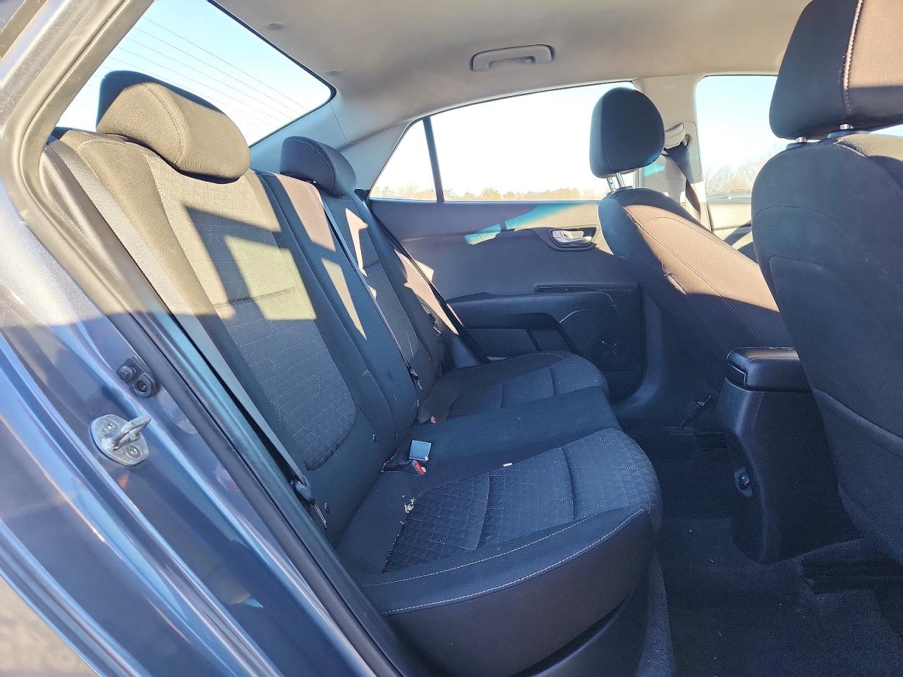 2020 Kia Rio VIN 3KPA24AD1LE347629 photo 10