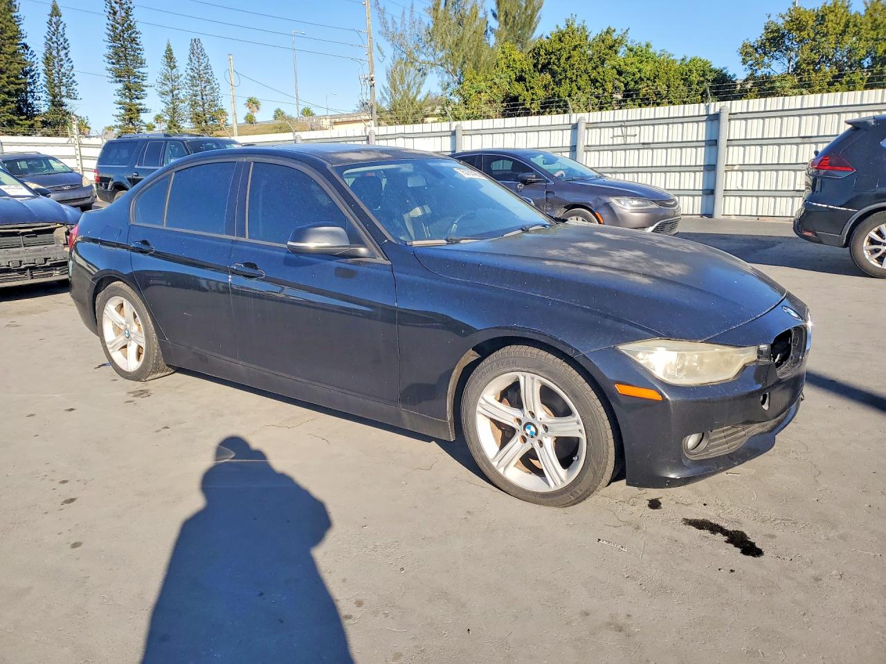 2014 BMW 3 series VIN WBA3B1C52EK135056 photo 4