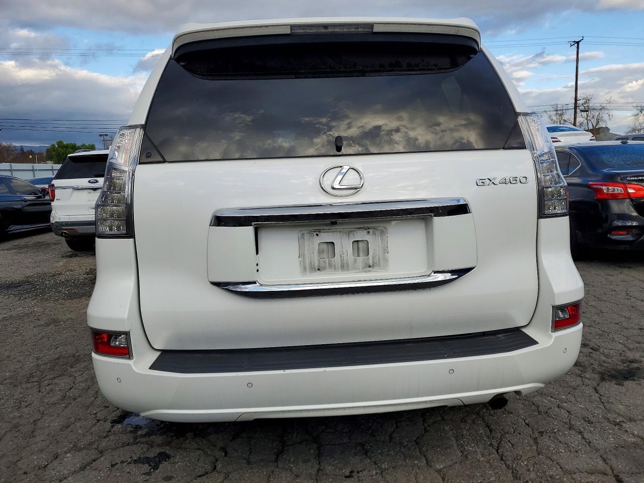 2014 Lexus Gx VIN JTJBM7FX8E5072825 photo 6