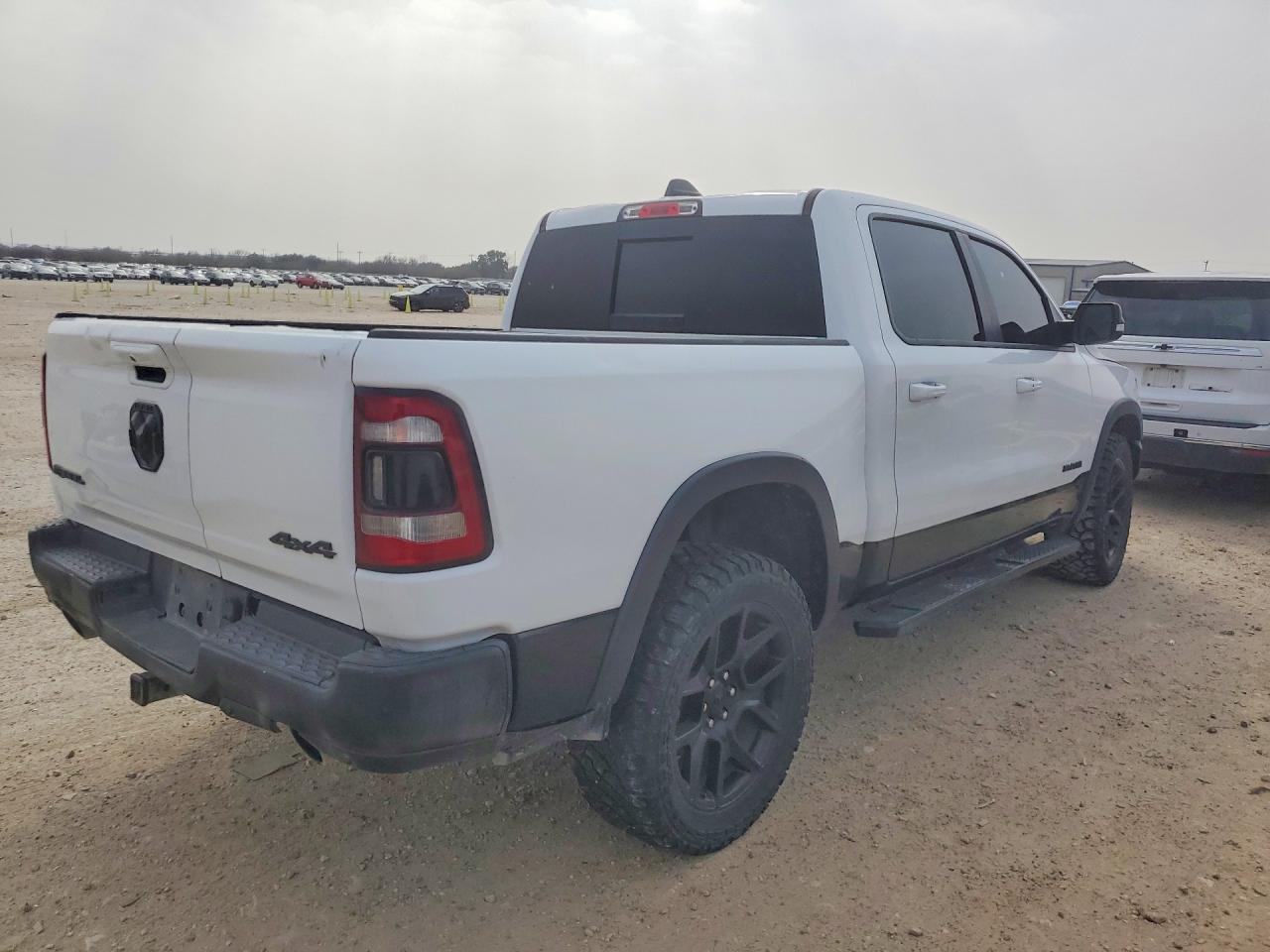2020 Ram 1500 VIN 1C6SRFLT0LN170753 photo 3