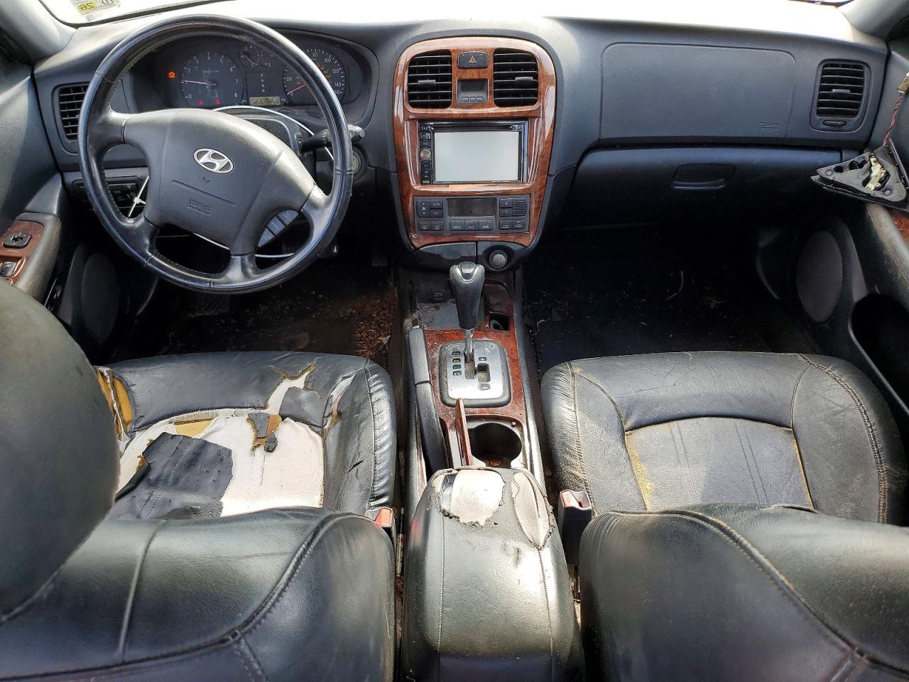 2004 Hyundai Sonata VIN KMHWF35H34A005827 photo 8