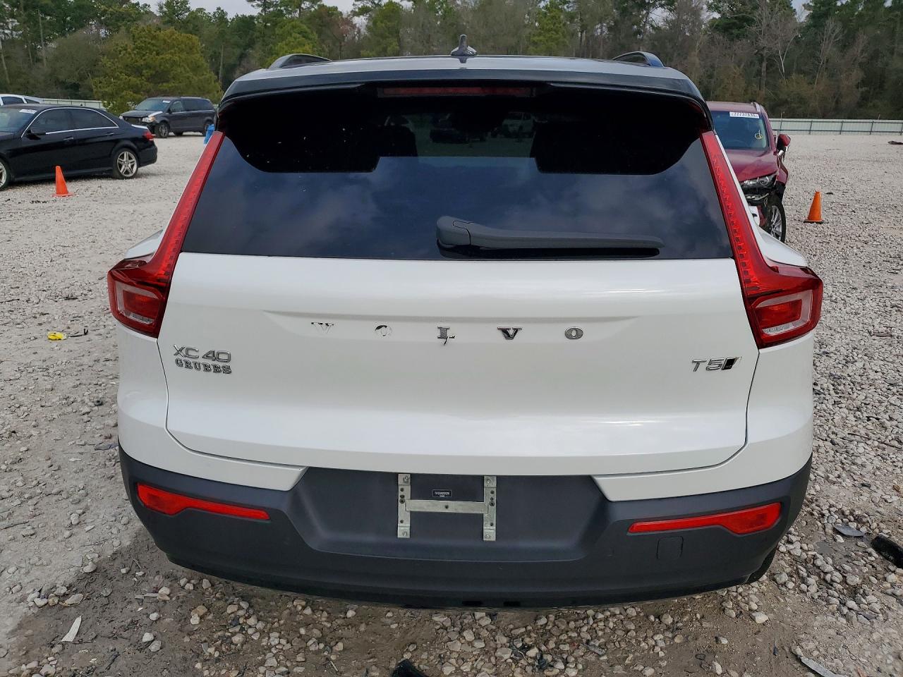 2021 Volvo Xc40 VIN YV4162UM0M2613299 photo 6