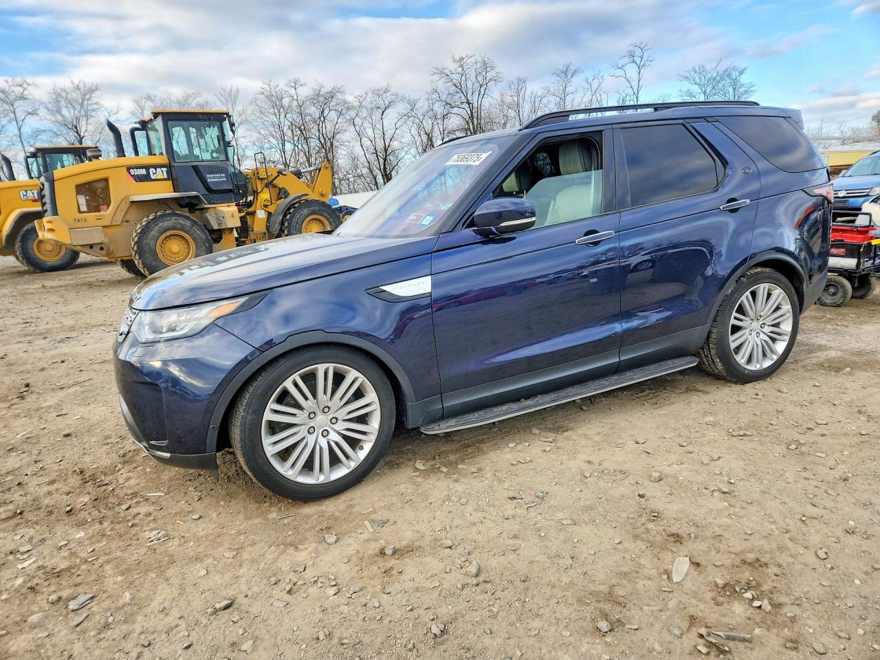 2018 Land Discovery VIN SALRT2RK0JA056085 photo 1