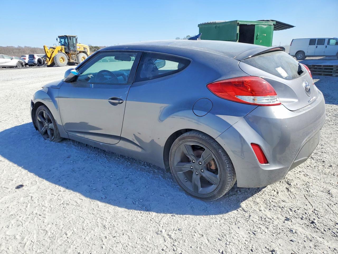 2017 Hyundai Veloster VIN KMHTC6AD0HU310495 photo 2