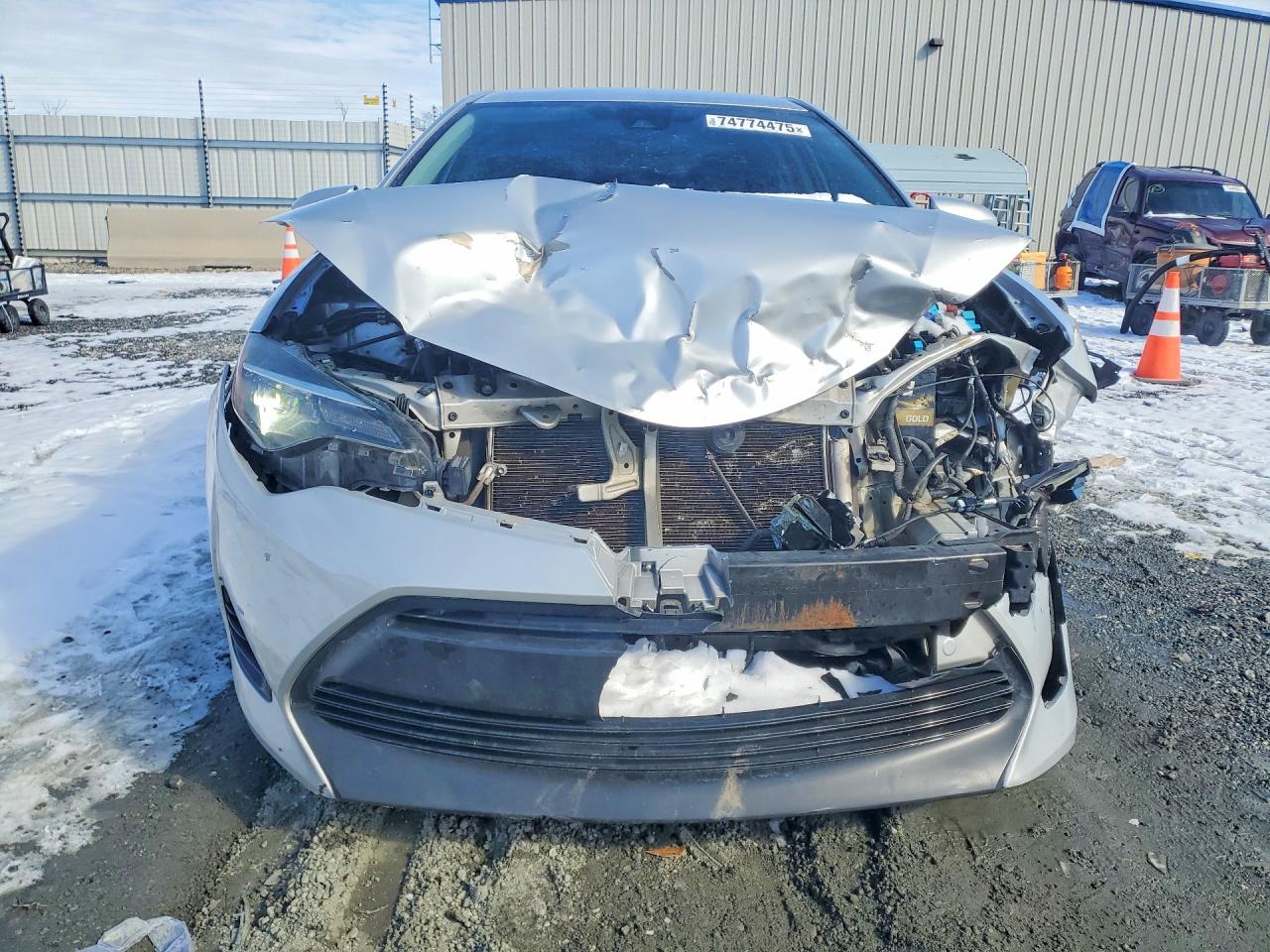 2018 Toyota Corolla VIN 5YFBURHE8JP773629 photo 5