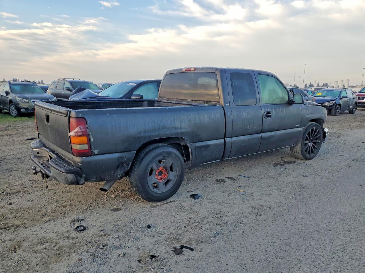 2001 Chevrolet All models VIN 2GCEC19T911184246 photo 3