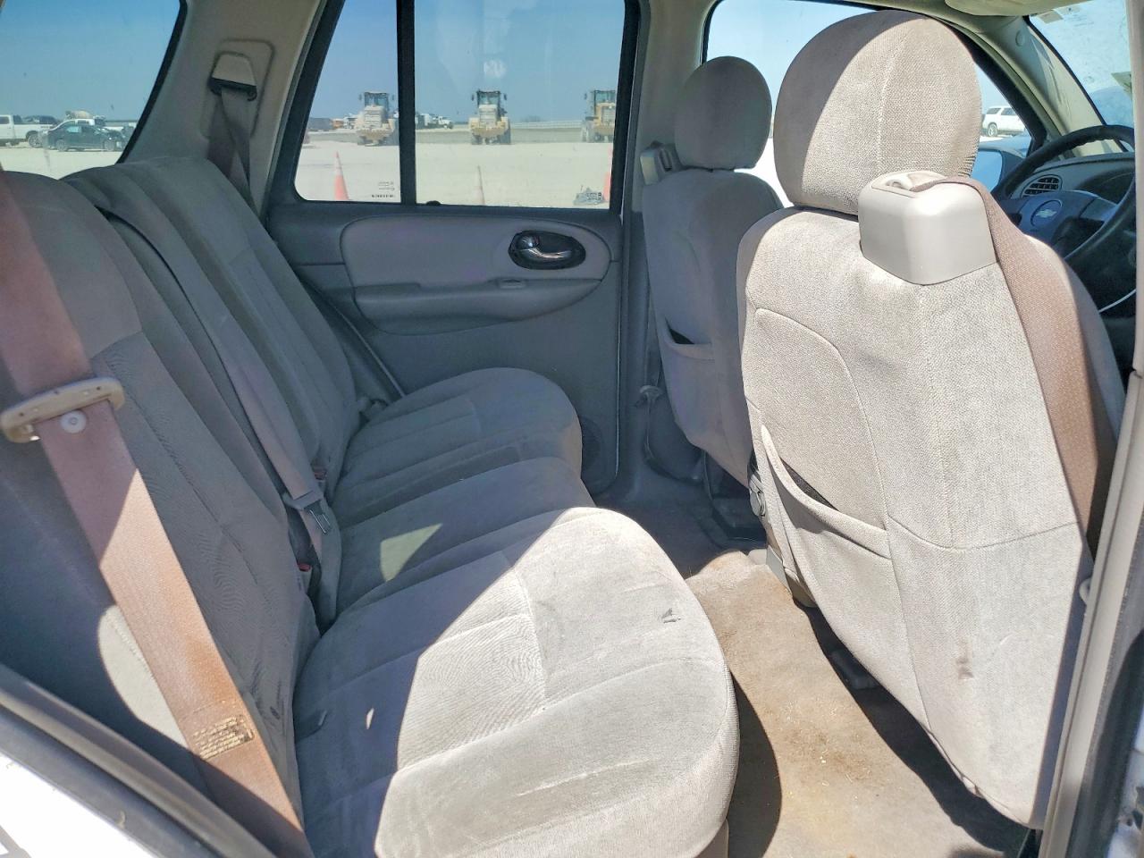 2005 Chevrolet Trailblzr VIN 1GNDS13S652197306 photo 11