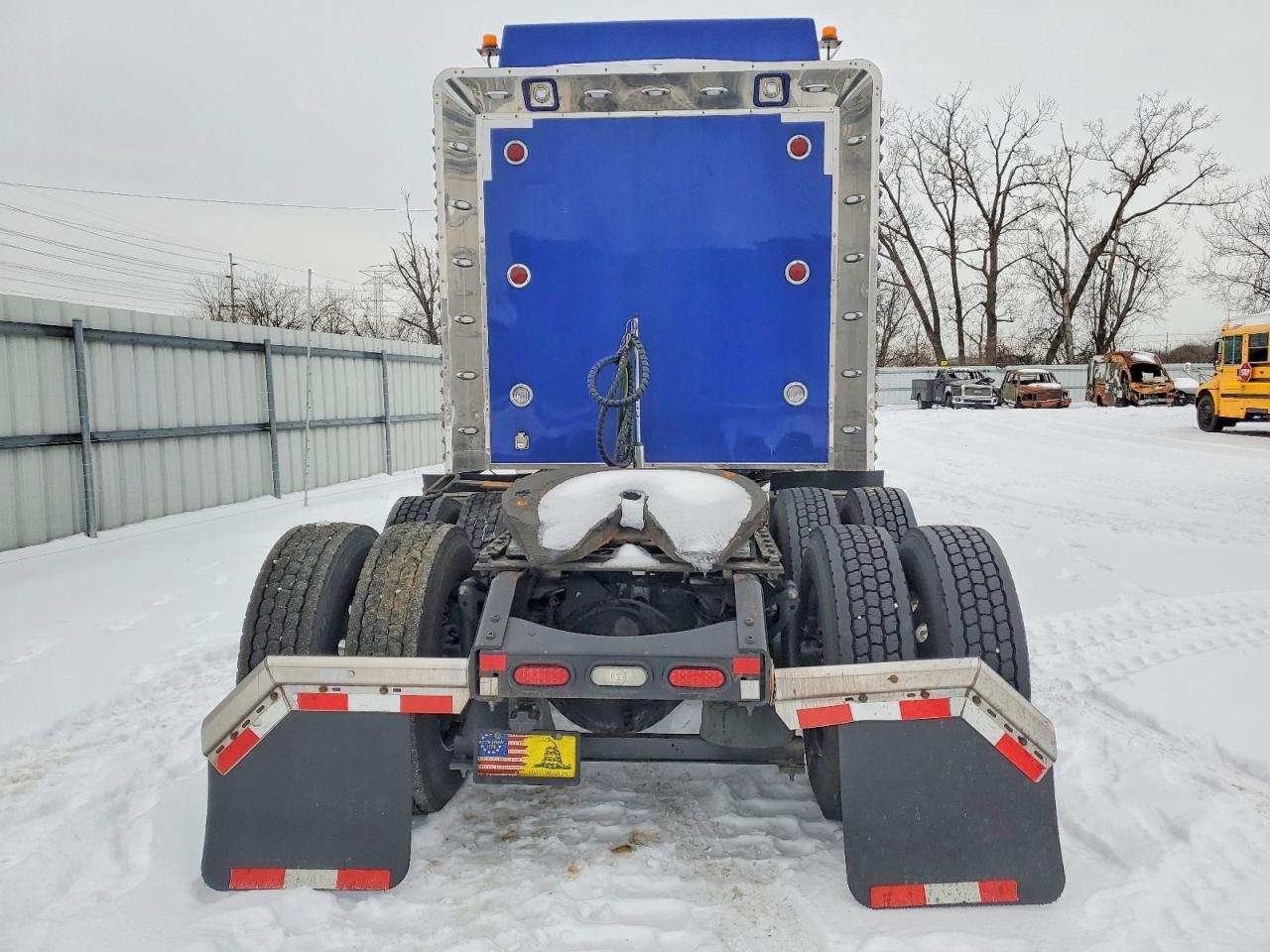 2023 VOLVO Vn VIN 4V4NC9EJ1PN314566 photo 6