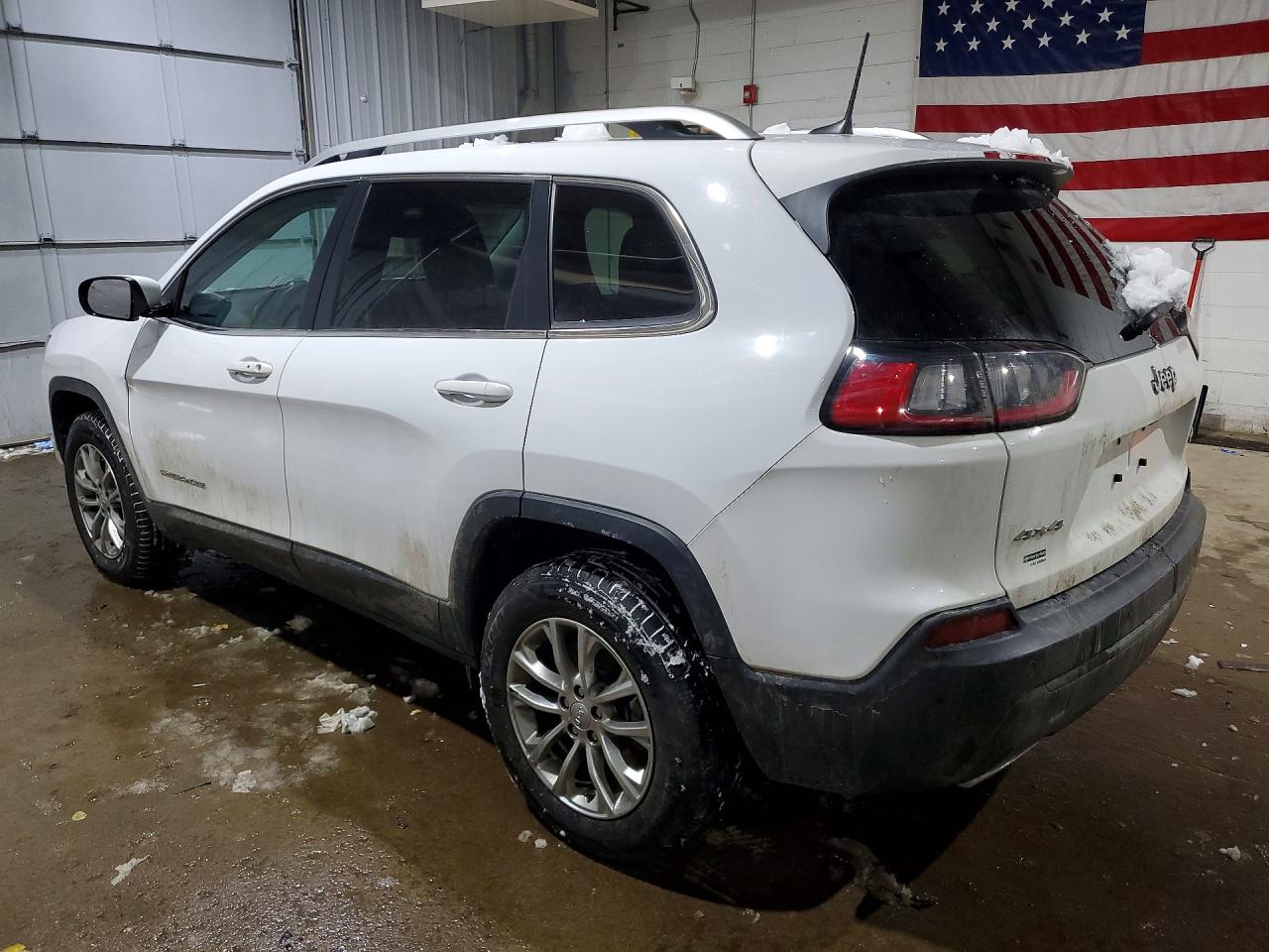 2021 Jeep Cherokee VIN 1C4PJMMX0MD245583 photo 2