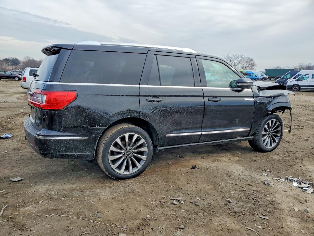 2021 Lincoln Navigator VIN 5LMJJ2LT9MEL18770 photo 3