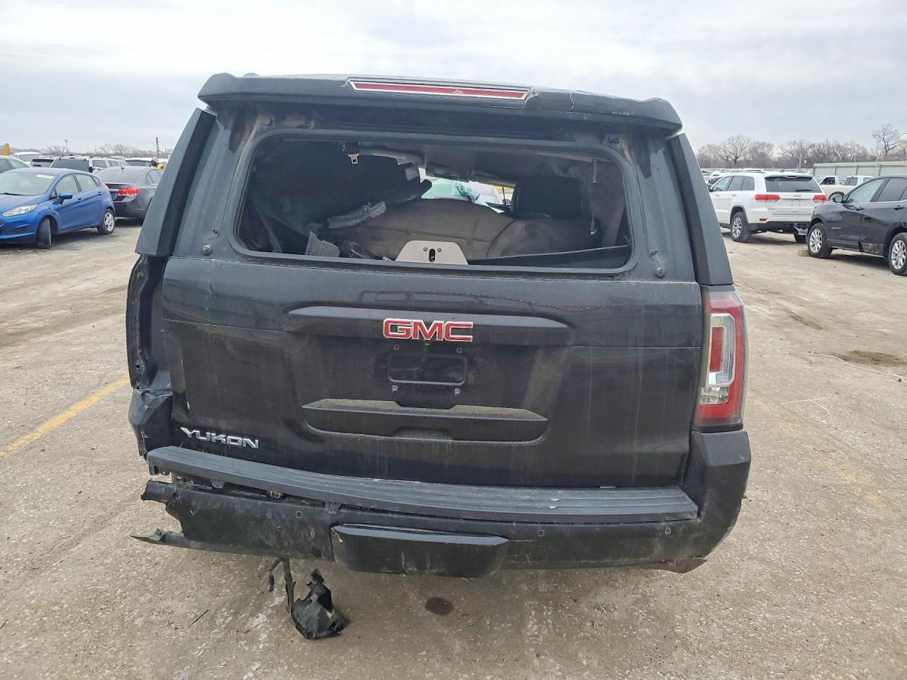 2017 GMC Yukon VIN 1GKS1BKC3HR167473 photo 6