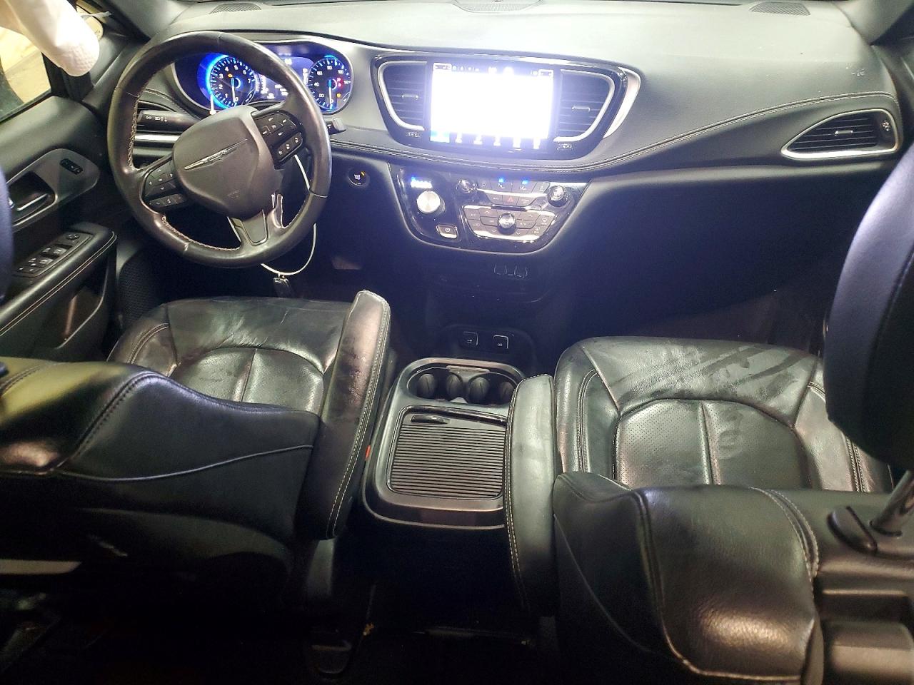 2021 Chrysler Pacifica VIN 2C4RC3BG6MR606568 photo 8