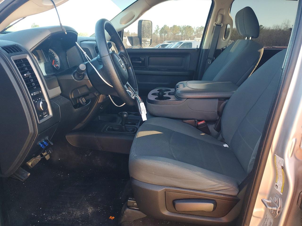 2017 Ram All models VIN 3C6UR5CL4HG679974 photo 7