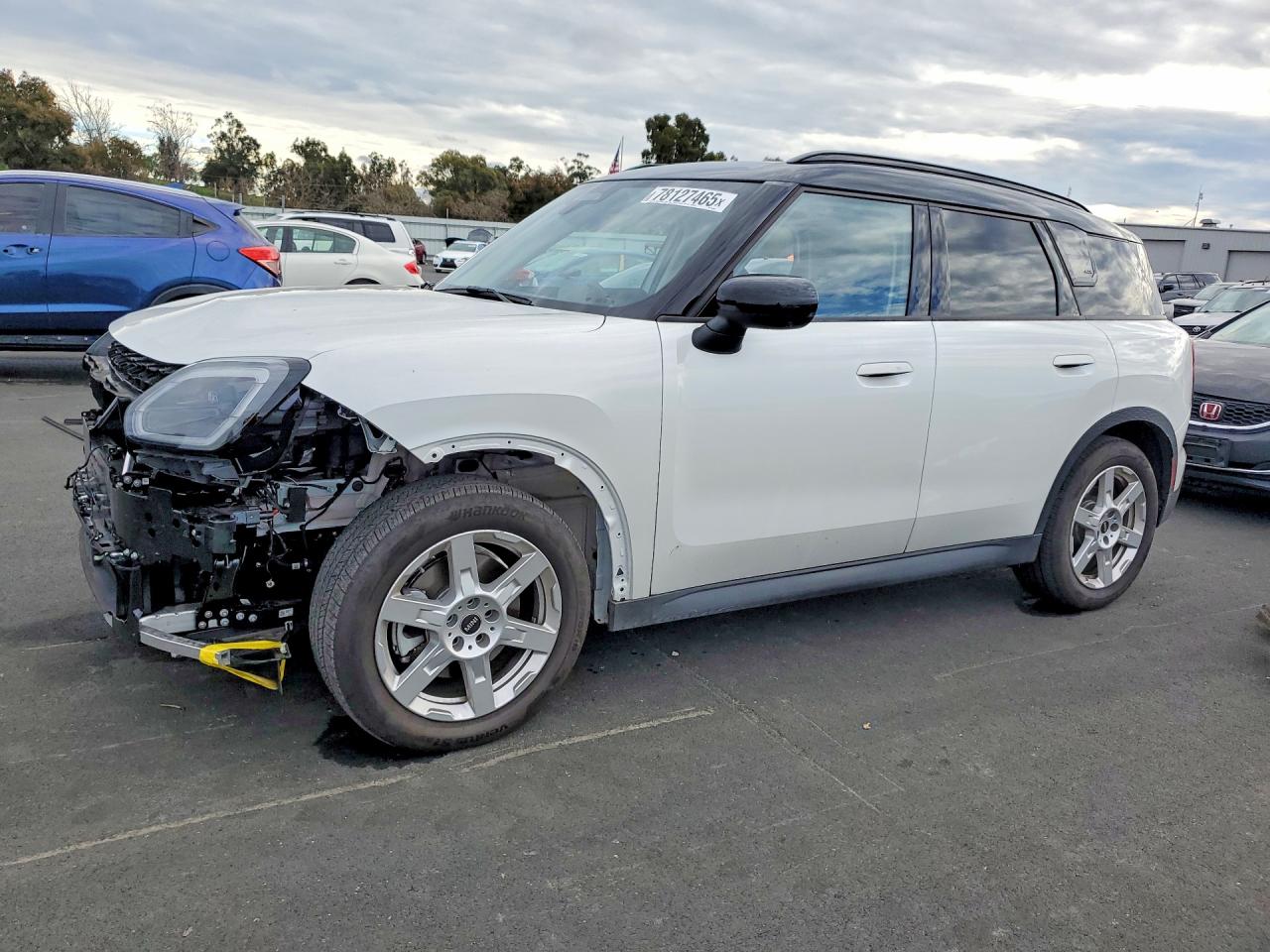 2025 Mini Cooper VIN WMZ53GA09S7R41803 photo 1