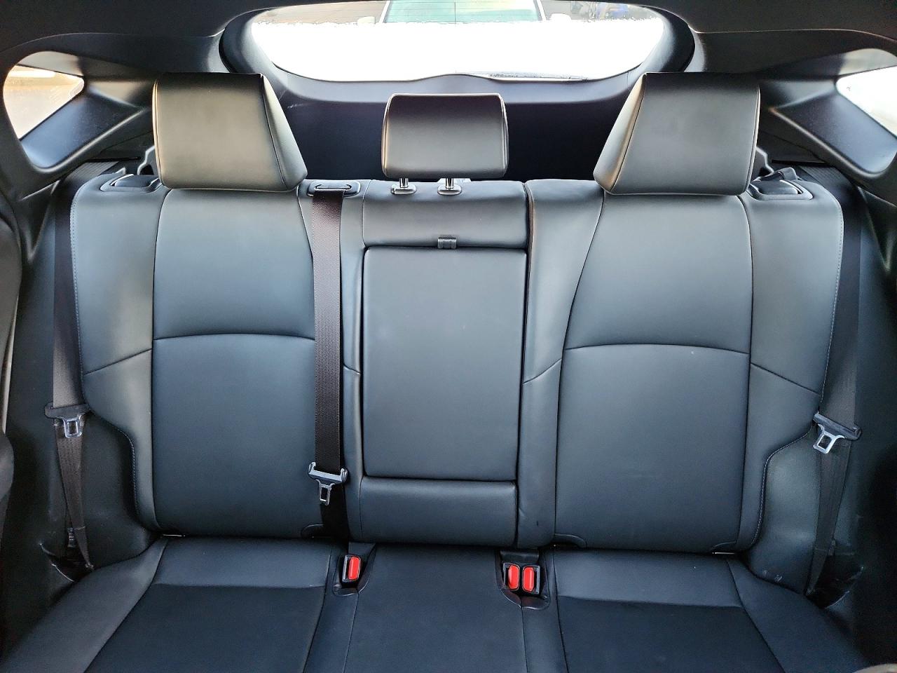 2022 Toyota Venza VIN JTEAAAAH9NJ093416 photo 10