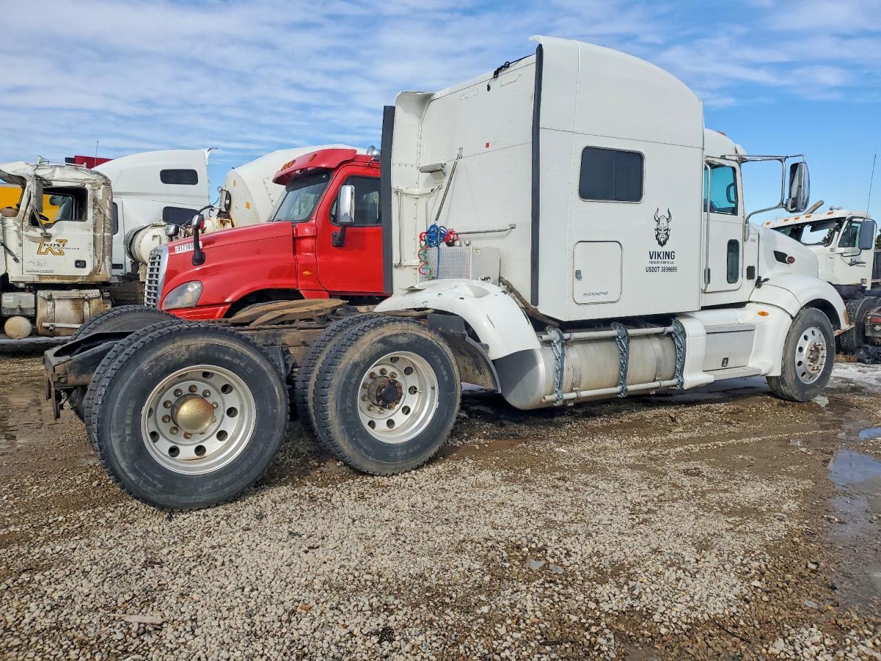 2013 PETERBILT All models VIN 1XPHDP9X1DD165343 photo 4