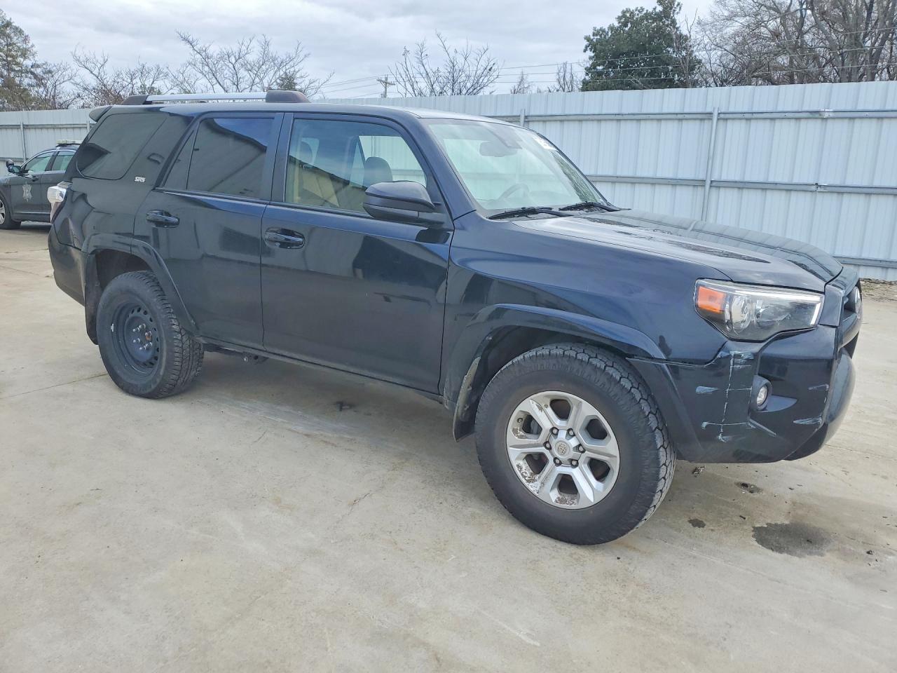 2021 Toyota 4runner VIN JTEEU5JR0M5233305 photo 4
