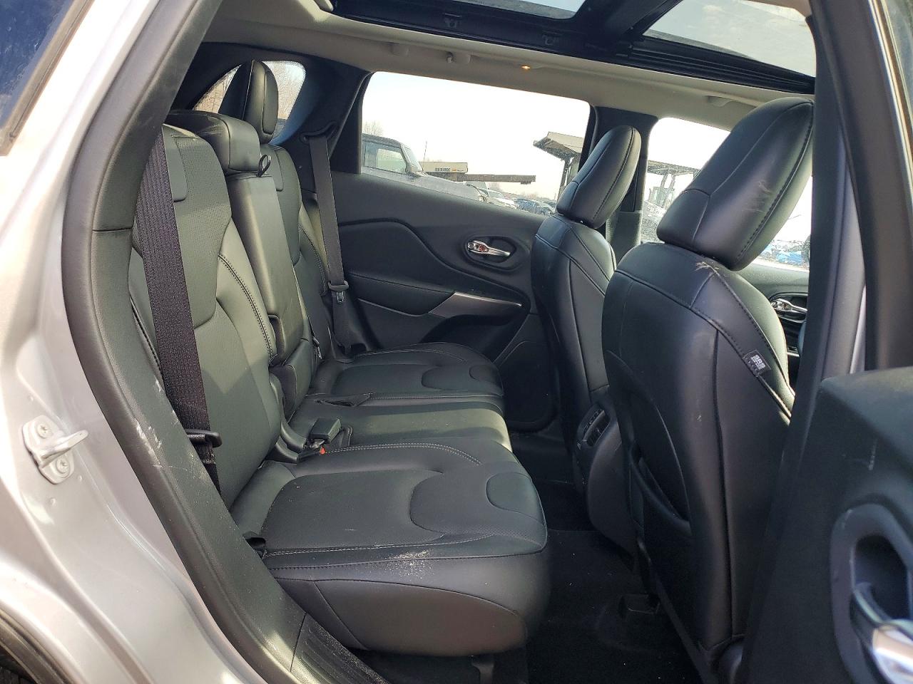 2022 Jeep Grand cher VIN 1C4PJMDX2ND504625 photo 11