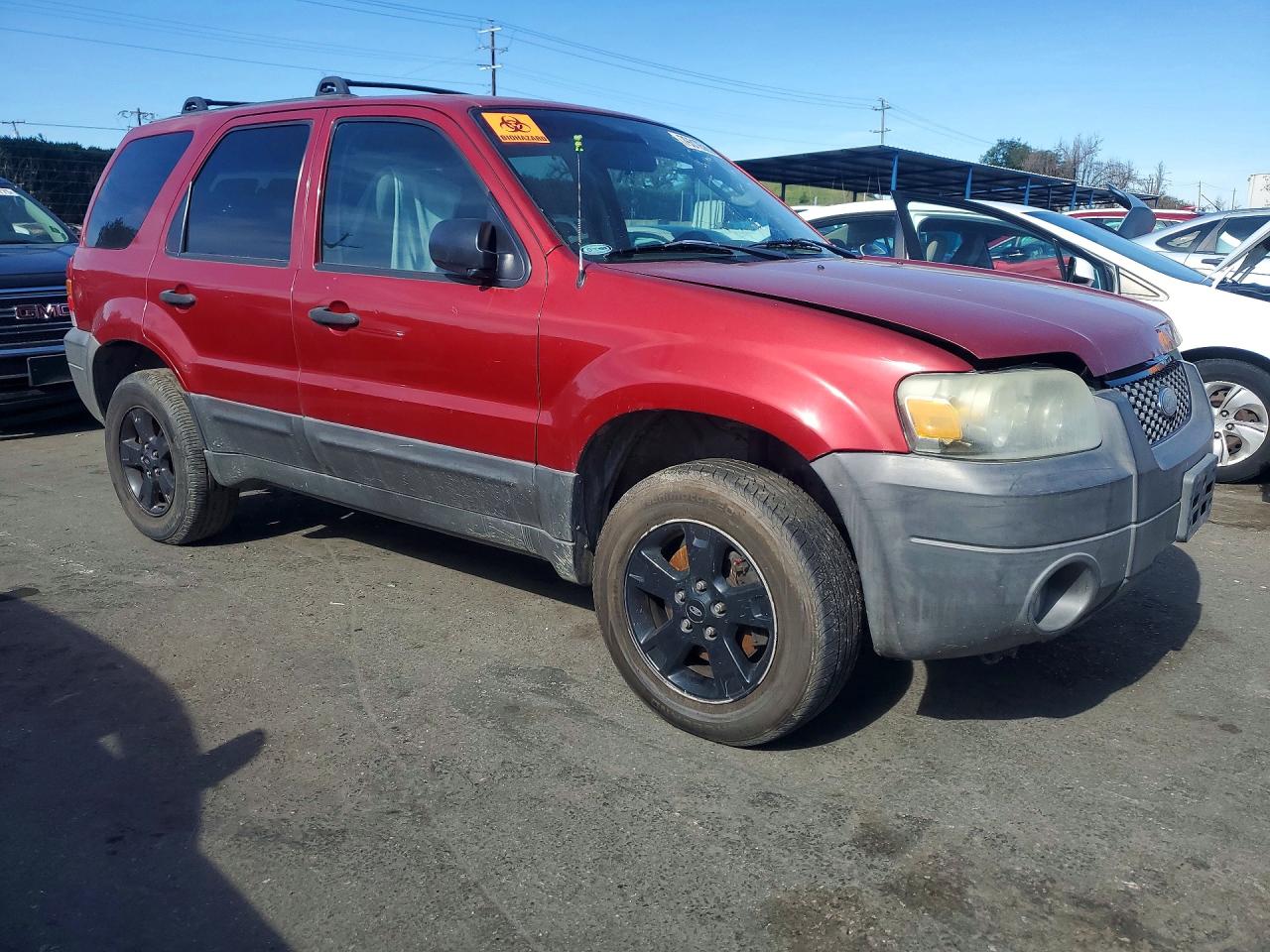 2005 Ford Escape VIN 1FMYU93105KA70752 photo 4