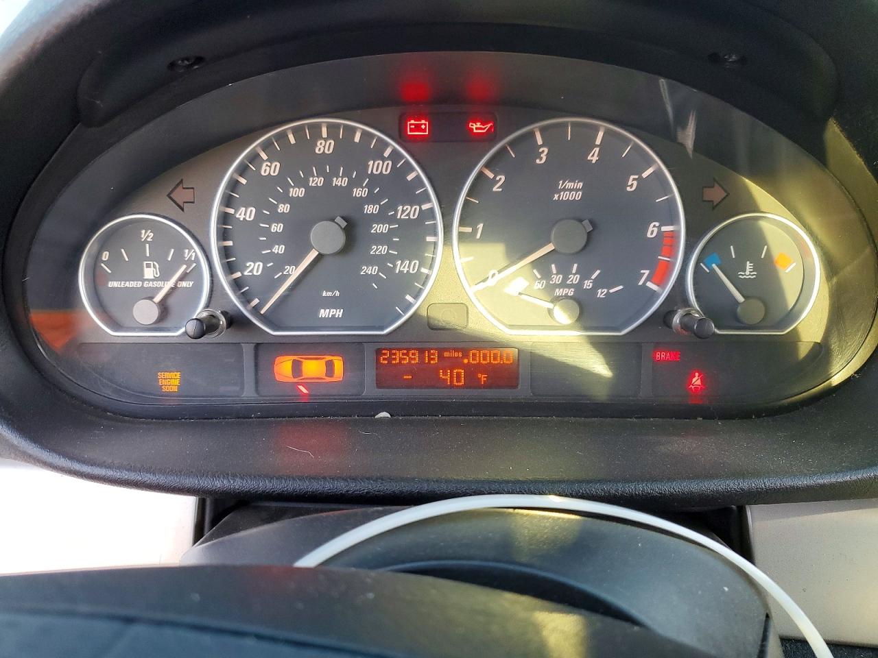 2002 BMW 3 series VIN WBAEV33442KL76969 photo 9