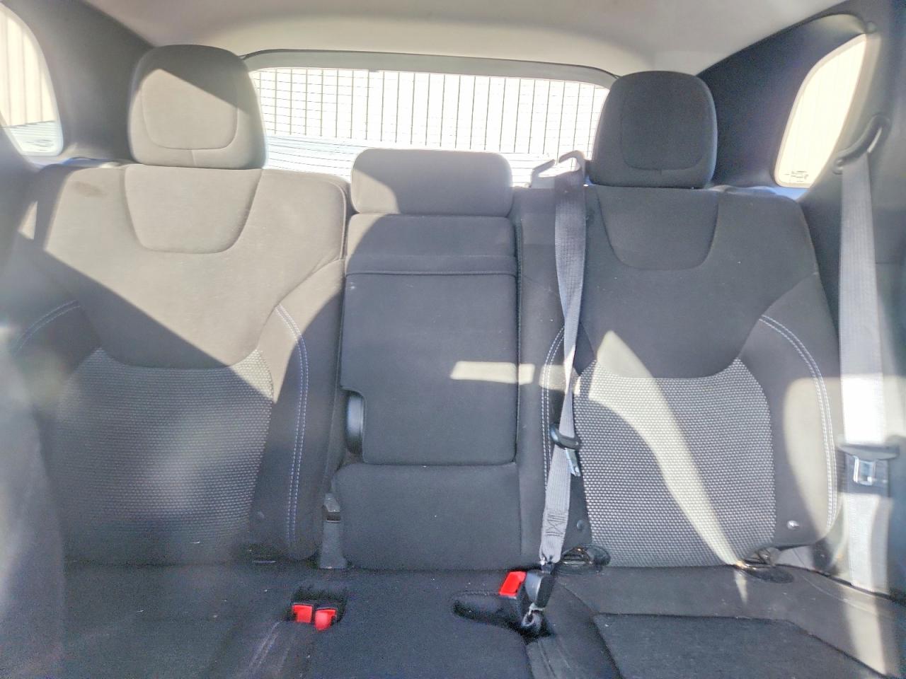 2019 Jeep Grand cher VIN 1C4PJLCBXKD249346 photo 10