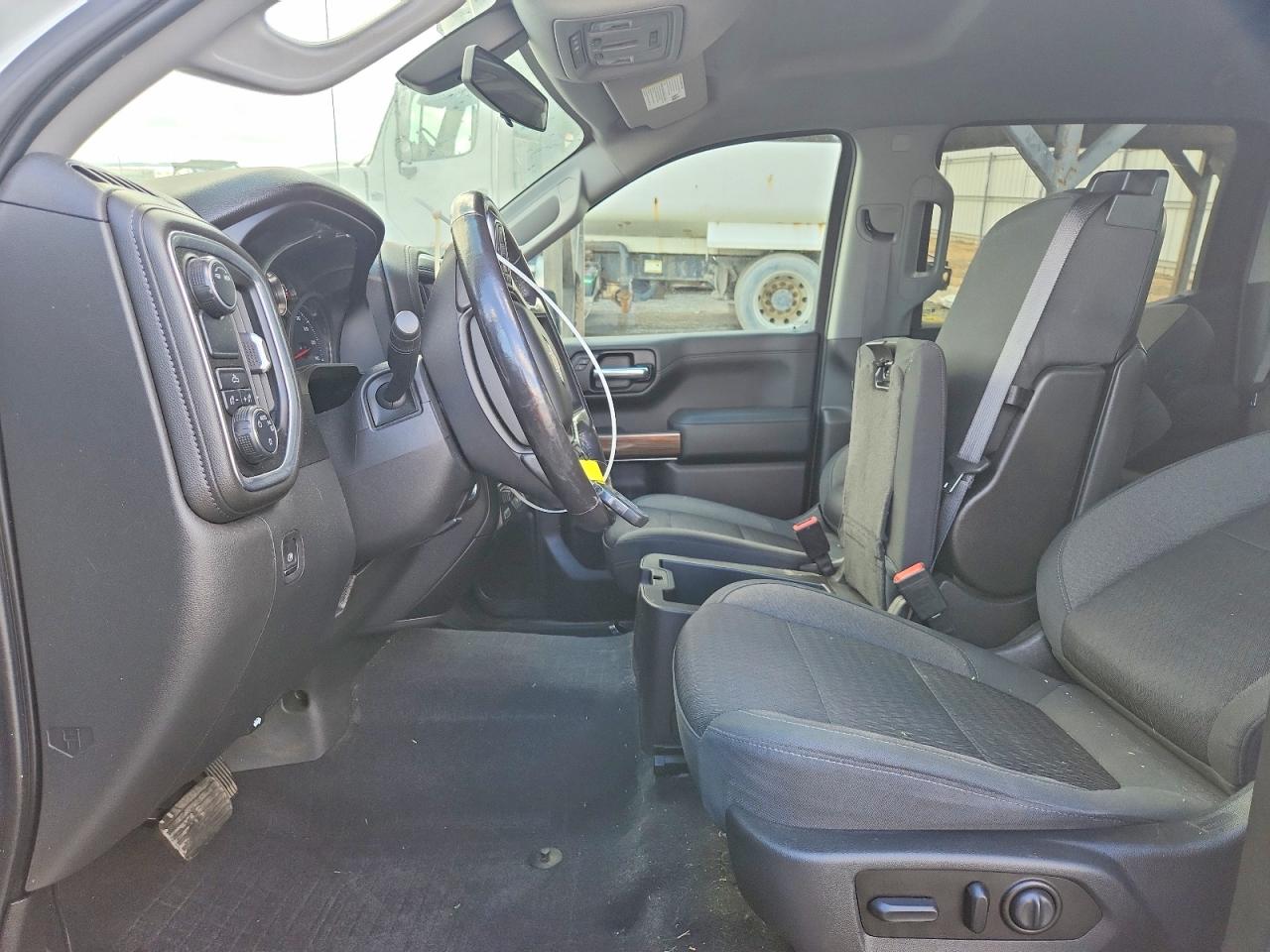 2020 Chev All models VIN 3GCPWCET5LG225449 photo 7