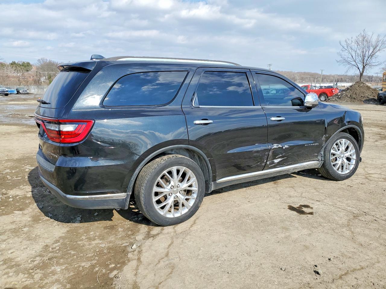 2015 Dodge Durango VIN 1C4RDJEGXFC850717 photo 3
