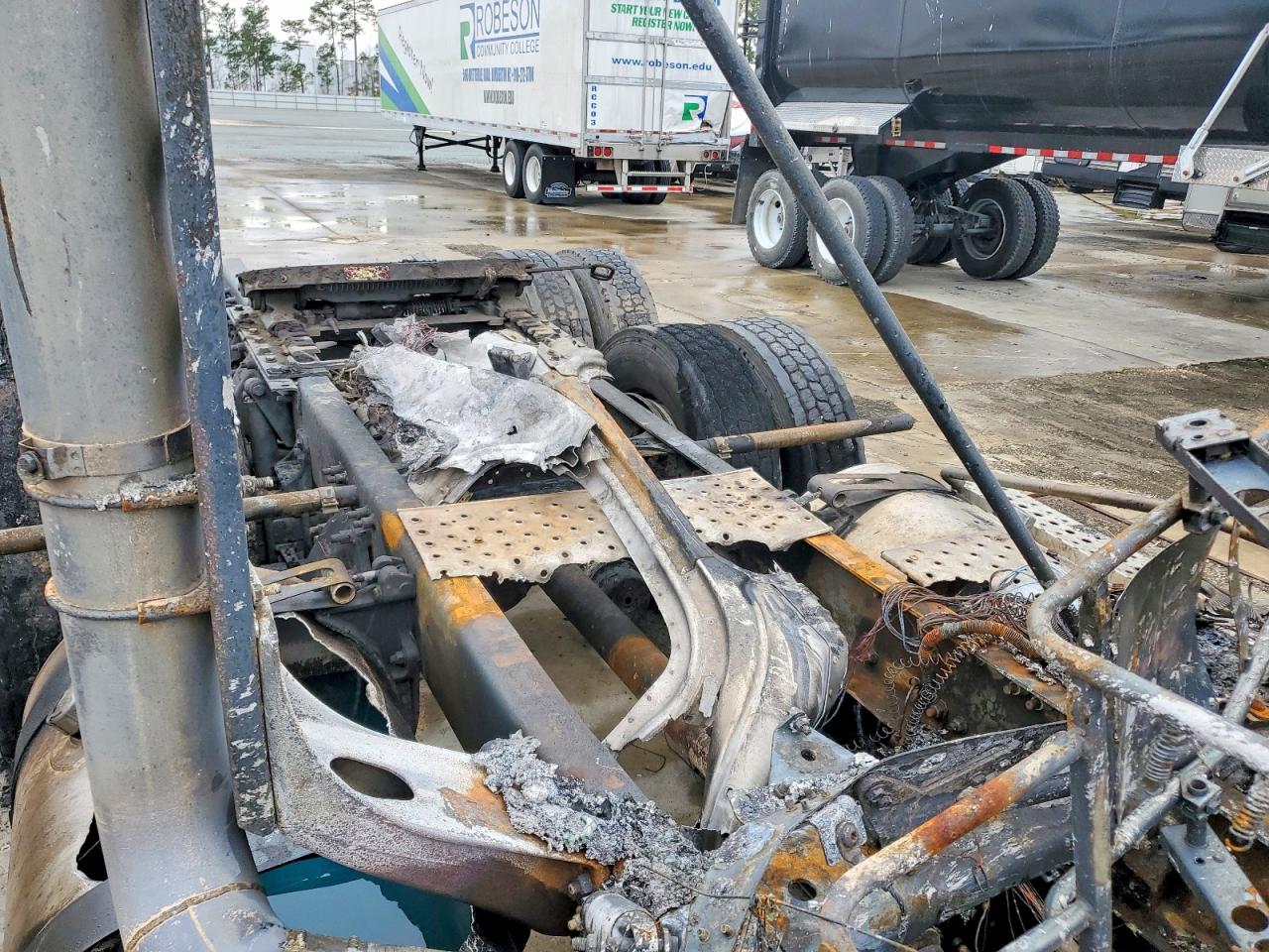 2013 FREIGHTLINER All other VIN 1FUJGEBG0DLFB8127 photo 6