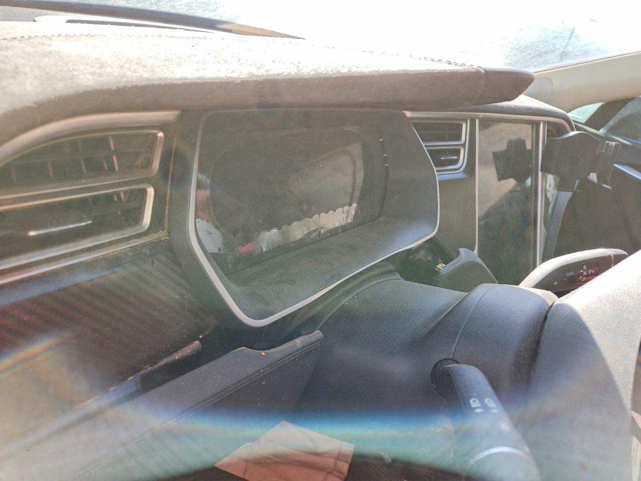2015 Tesla Model s VIN 5YJSA1H15FFP74456 photo 9