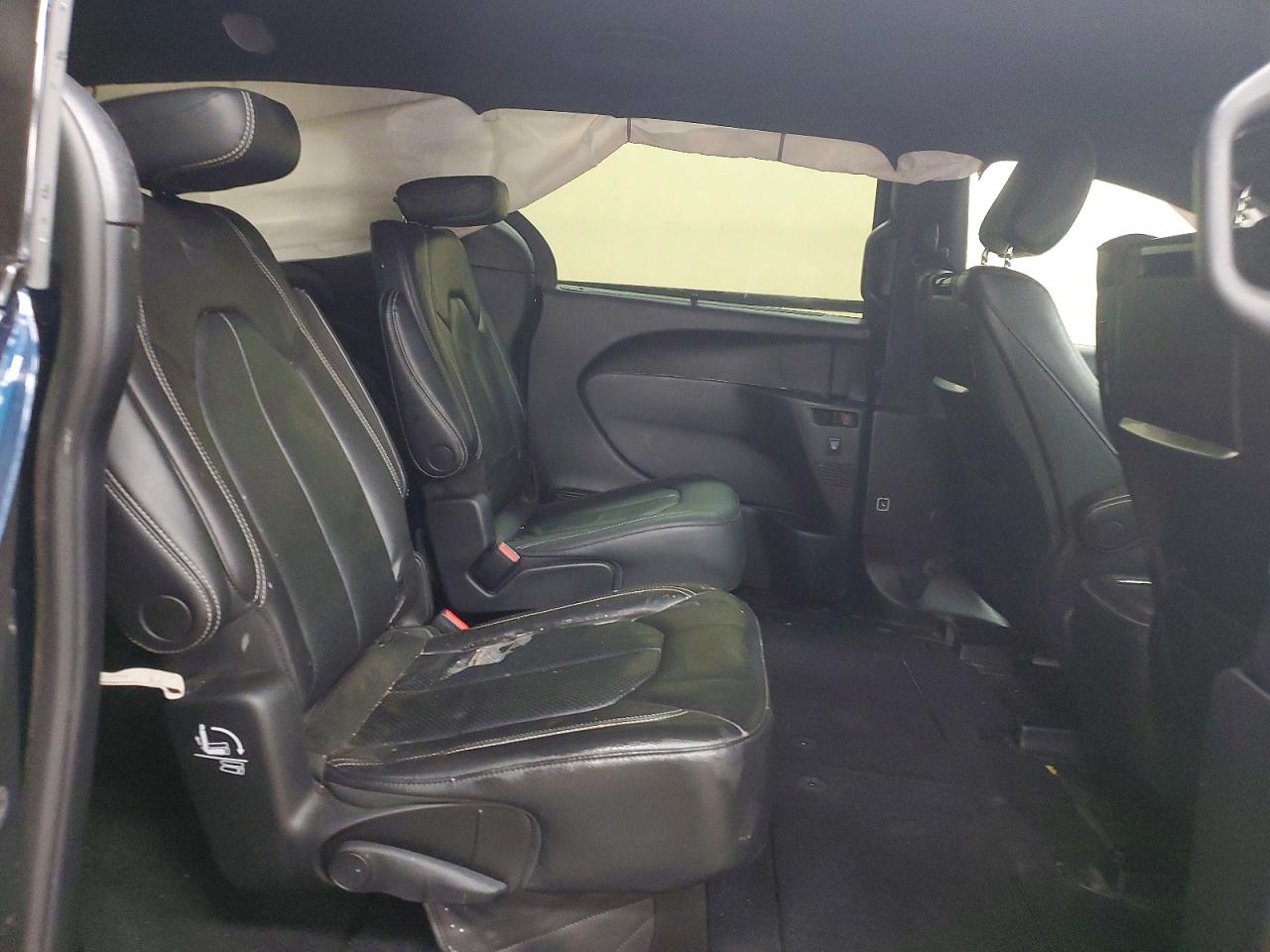 2021 Chrysler Pacifica VIN 2C4RC3BG6MR606568 photo 11