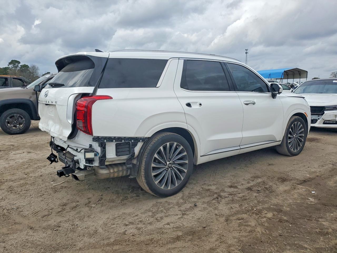 2023 HYUNDAI Palisade VIN KM8R74GE0PU537364 photo 3