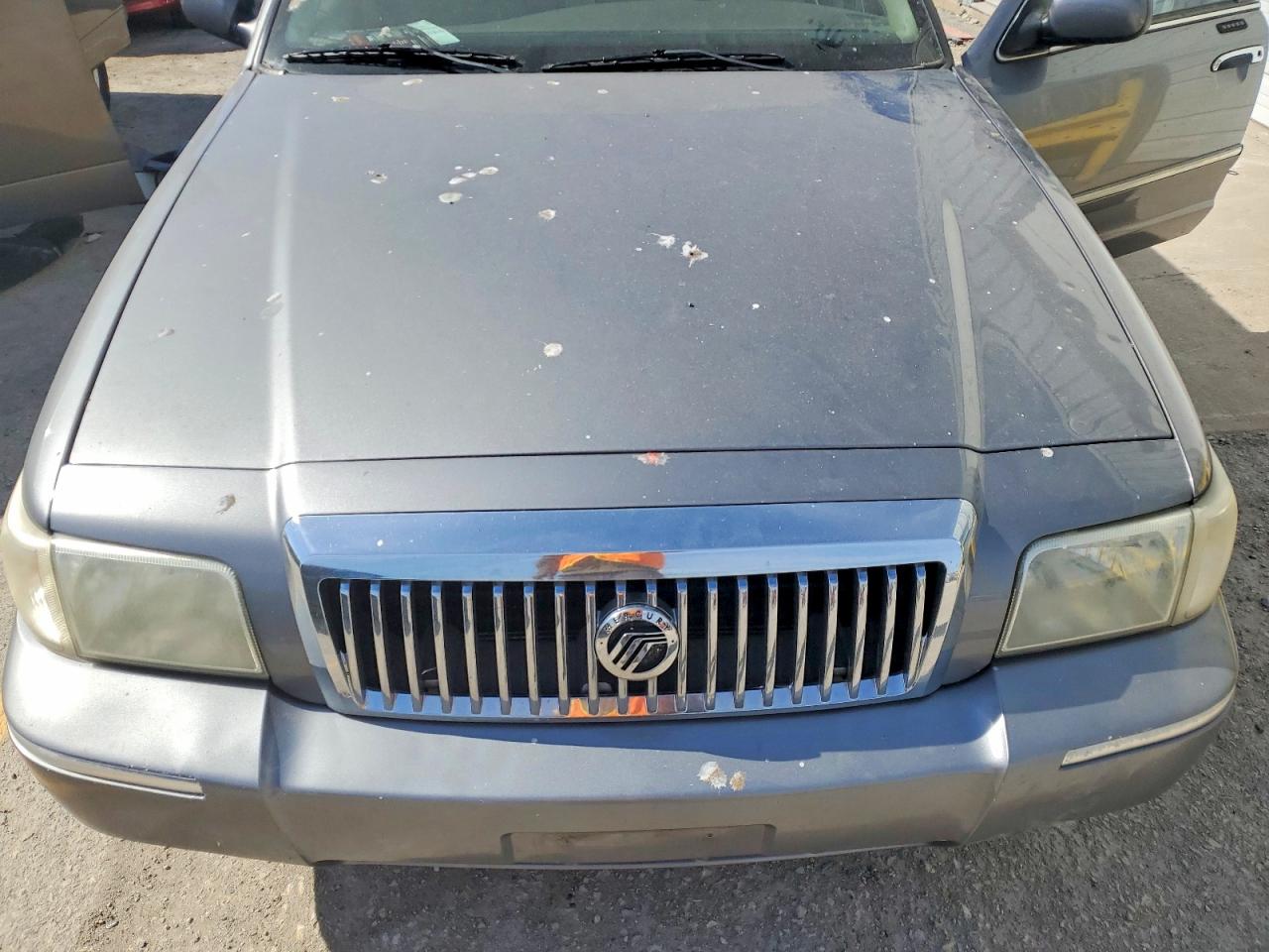 2006 Mercury Grmarquis VIN 2MEFM74V76X606613 photo 11