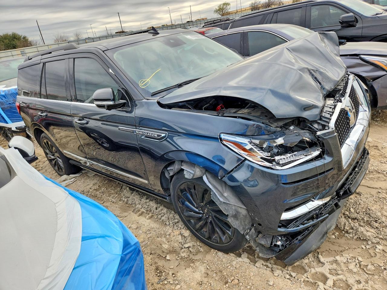 2021 LINCOLN Navigator VIN 5LMJJ2TT1MEL15636 photo 4