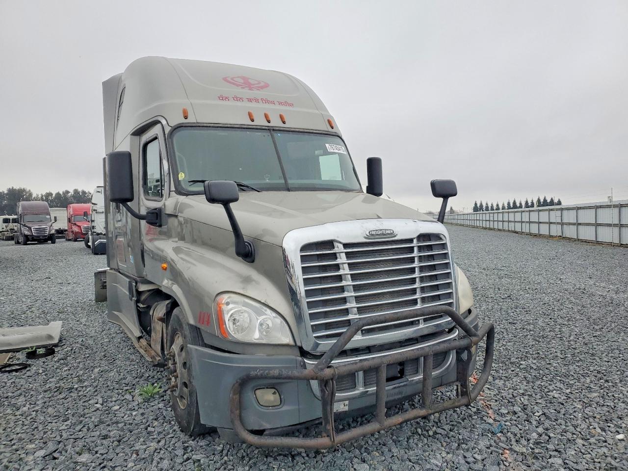 2018 FREIGHTLINER All other VIN 3AKJGLDR9JSHU4903 photo 1