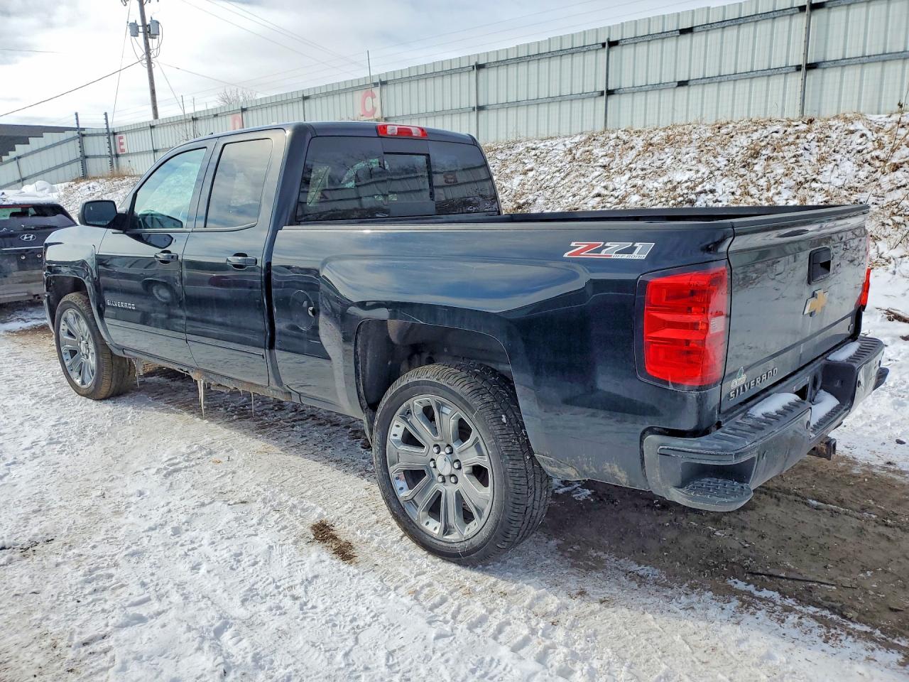 2017 Chevrolet All models VIN 1GCVKREC2HZ116895 photo 2
