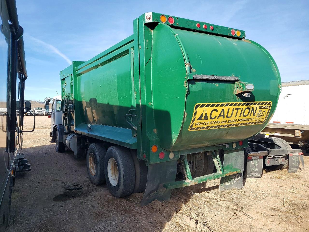 2011 AUTOCAR All models VIN 5VCACRKF4BH211744 photo 3