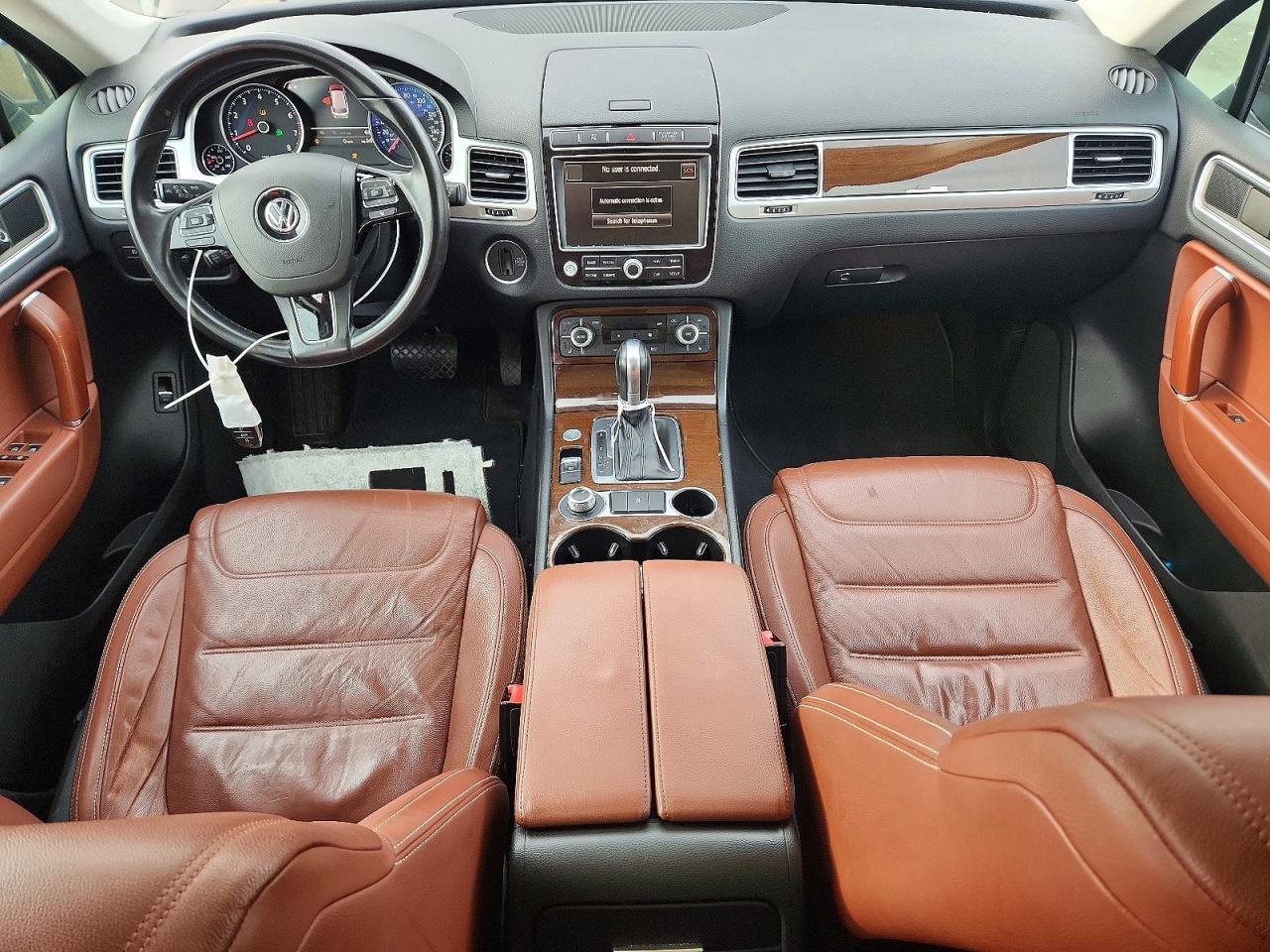 2015 Volkswagen Touareg VIN WVGEF9BP2FD006642 photo 8