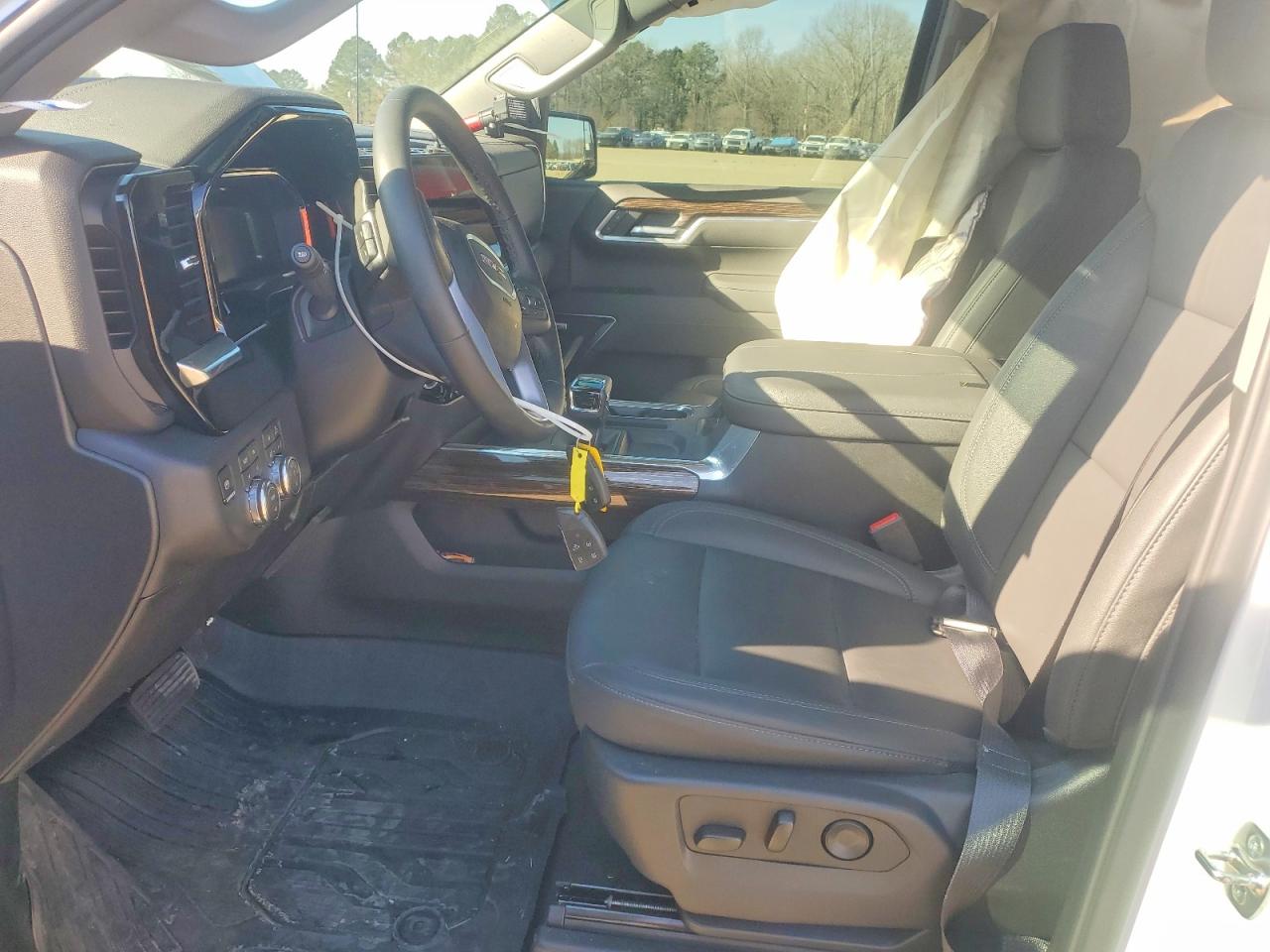 2026 GMC SIERRA VIN 1GTUUCED2TZ152641 photo 7