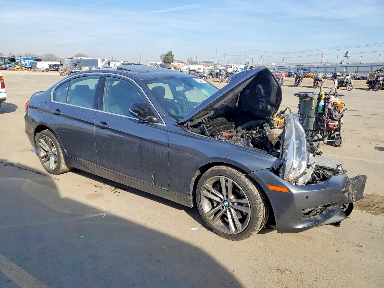2015 BMW 3 series VIN WBA3B9G52FNR93958 photo 4