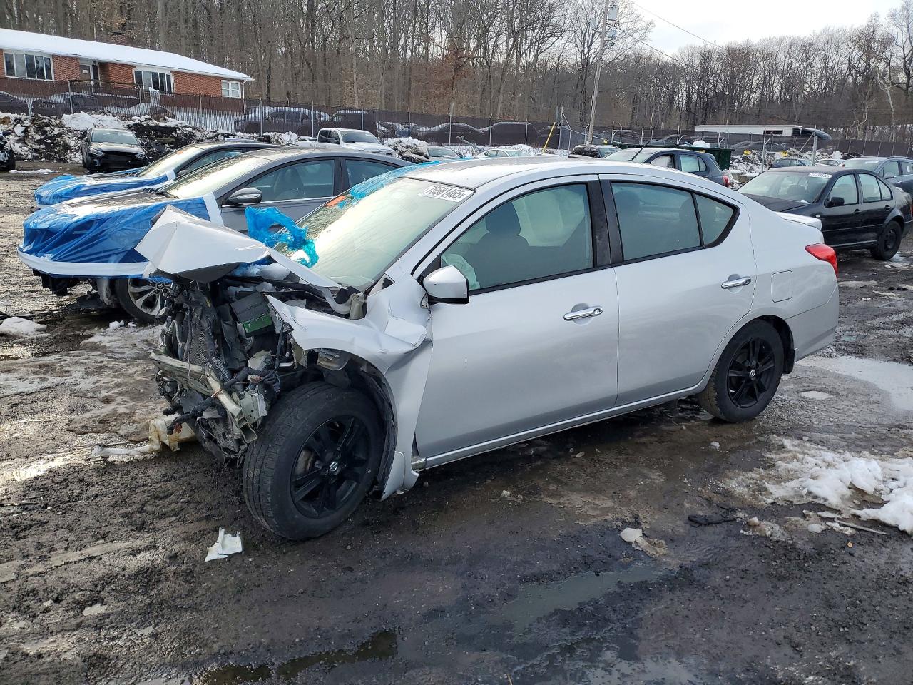 2019 Niss Versa VIN 3N1CN7AP2KL838445 photo 1
