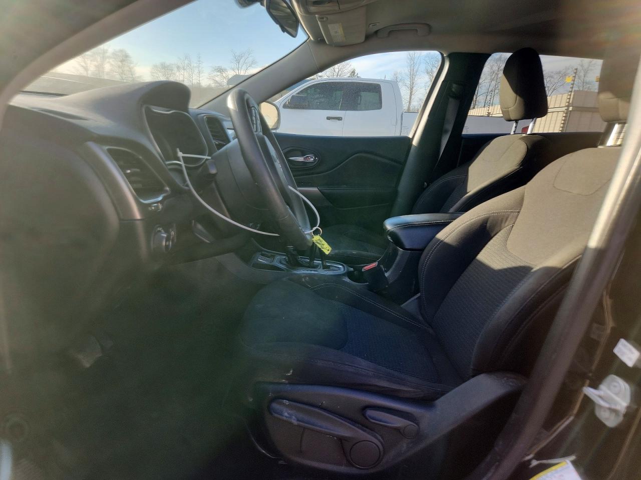 2019 Jeep Grand cher VIN 1C4PJLCBXKD249346 photo 7