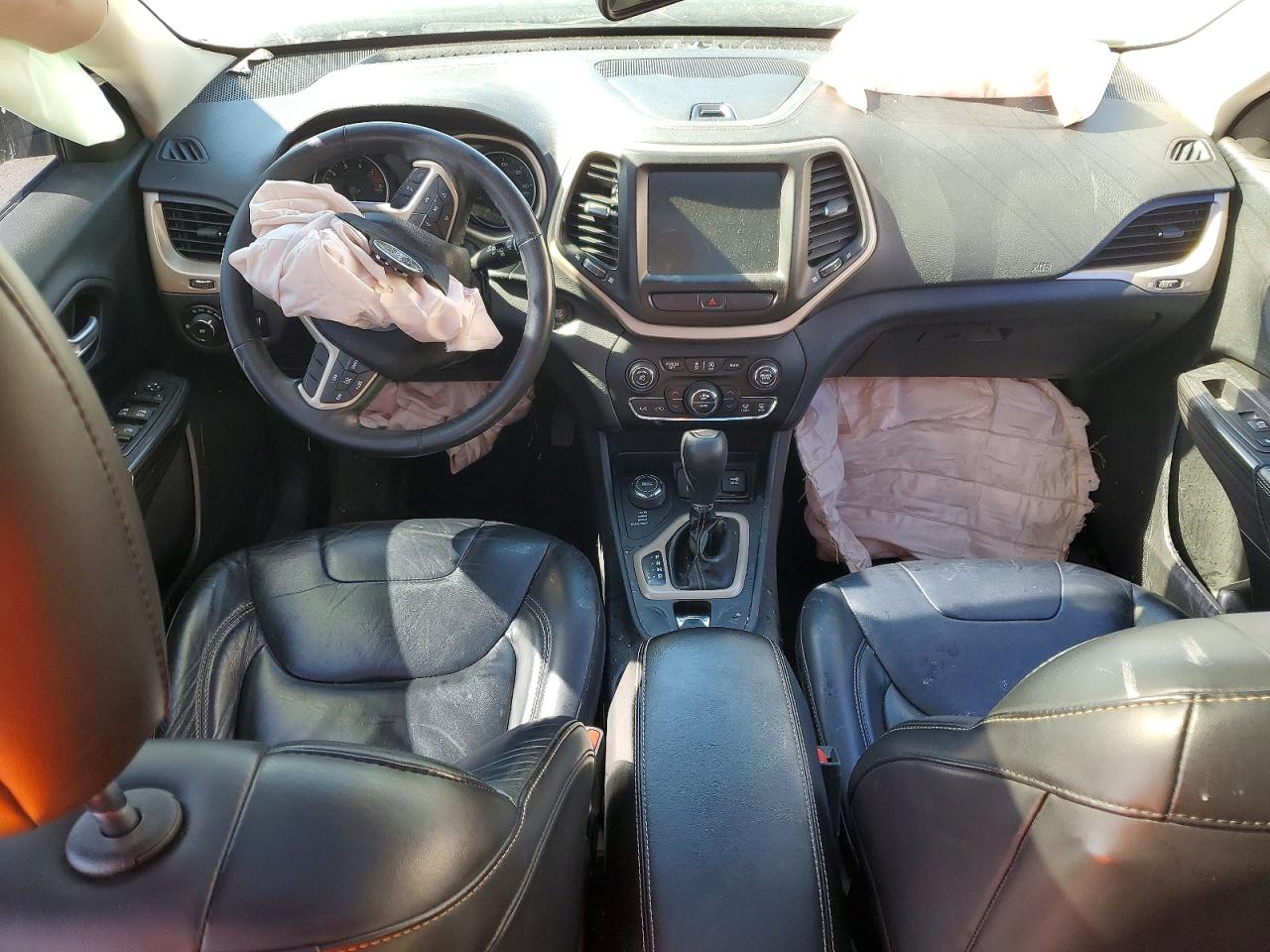 2016 Jeep Cherokee VIN 1C4PJMDS3GW367965 photo 8