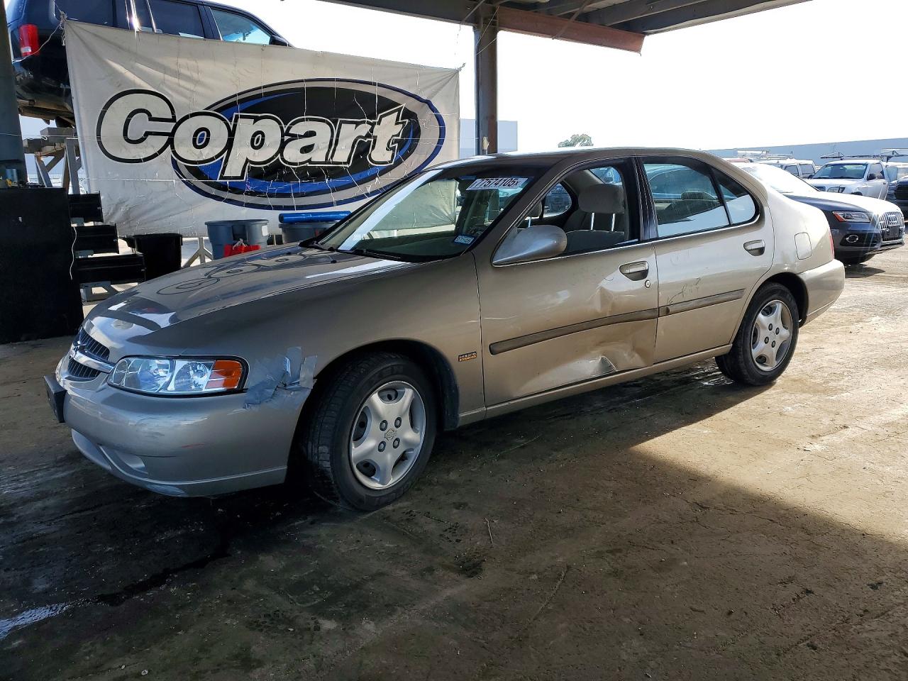 2001 Nissan Altima VIN 1N4DL01D81C238288 photo 1